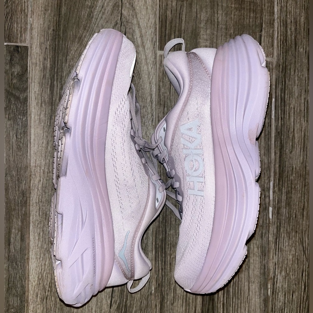 Hoka Bondi 8 size 8 lilac marble/elderberry